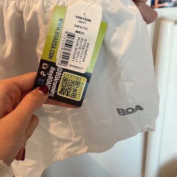 BOA women’s stretch 1” elite split run shorts - Picture 3 of 4